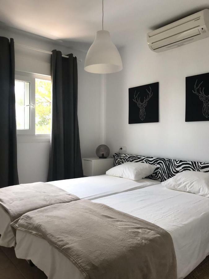 Torres De Cala Pi Villa Кала Пи Екстериор снимка